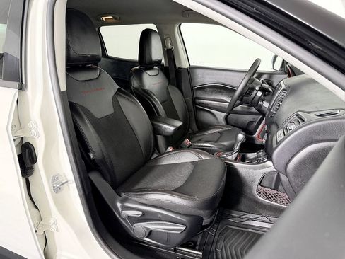 Used 2021 Jeep Compass Trailhawk AWD/4WD image 51