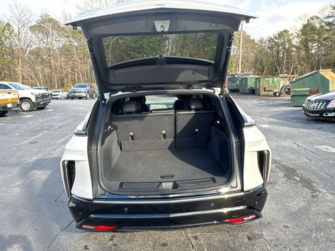 Used 2025 Cadillac Lyriq Luxury w/ LPO, Floor Liner Package image 34