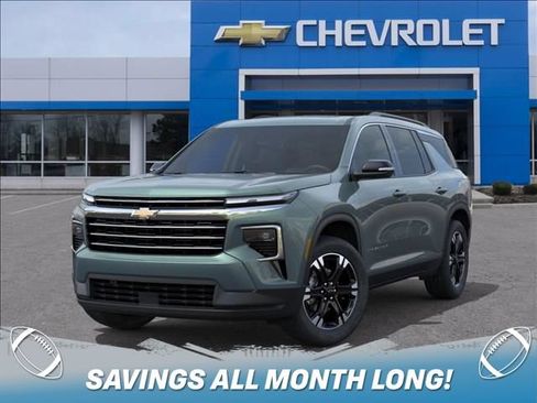 New 2027 Chevrolet Traverse LT w/ Sun and Wheel Package AWD/4WD image 6