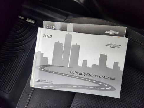 Used 2019 Chevrolet Colorado LT w/ LT Convenience Package image 19