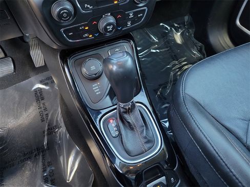 Used 2021 Jeep Compass Limited image 18