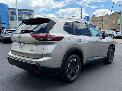 Used 2026 Nissan Rogue SV w/ SV Premium Package AWD/4WD image 26