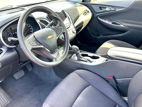 Used 2024 Chevrolet Malibu LT image 12