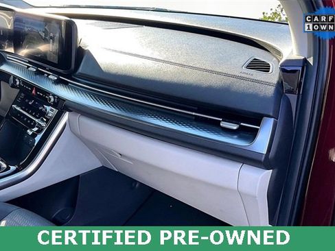 Certified 2022 Kia Carnival SX Prestige image 16