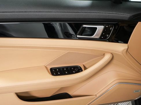 Used 2021 Porsche Panamera 4 AWD/4WD image 6