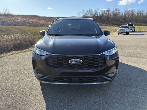 Used 2024 Ford Escape ST-Line image 8