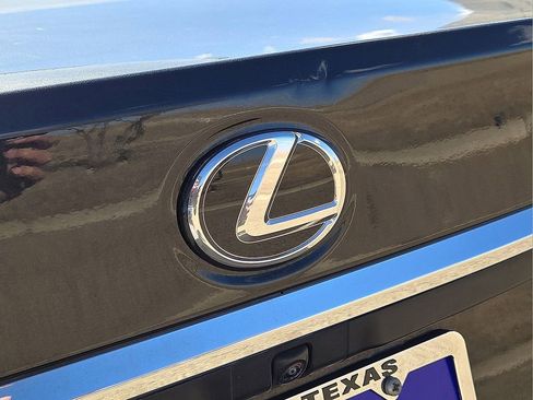 Used 2022 Lexus ES 350 w/ Premium Package image 11