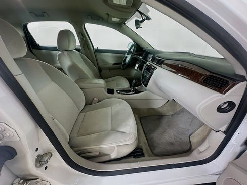Used 2014 Chevrolet Impala Limited LS FWD image 29