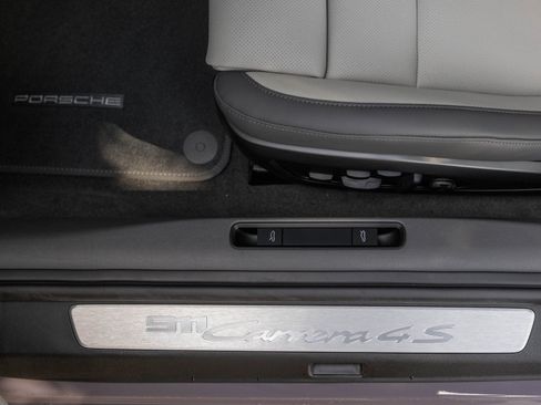 New 2026 Porsche 911 Carrera 4S image 21