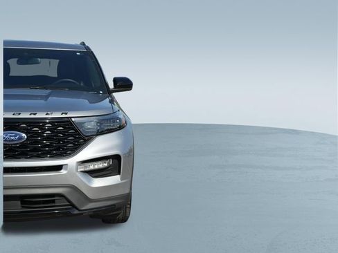 Used 2023 Ford Explorer ST-Line w/ Class IV Trailer Tow Package RWD image 46