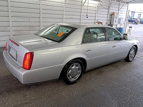 Used 2002 Cadillac De Ville w/ Comfort/Convenience Pkg FWD image 4
