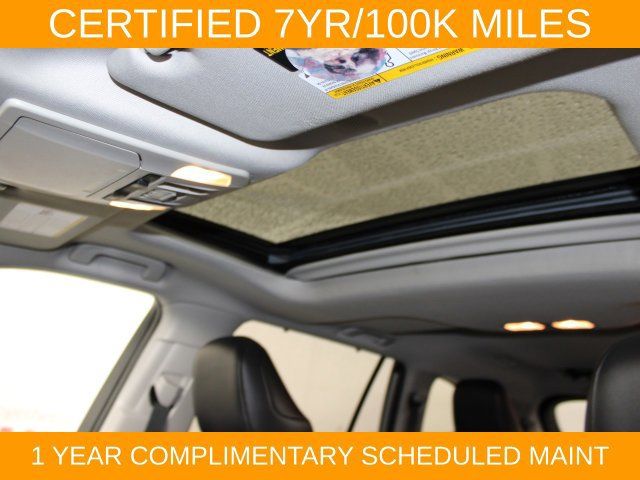 Used 2022 Toyota Highlander XLE AWD/4WD image 27