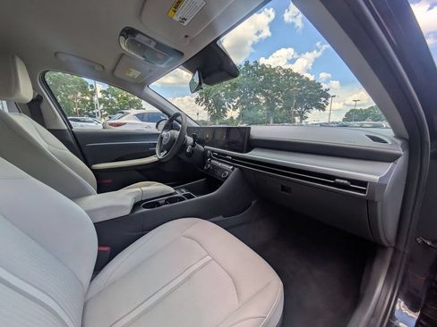 Used 2025 Hyundai Sonata SEL FWD image 30