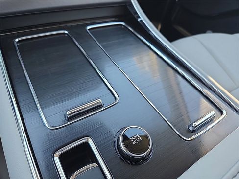 New 2026 Lincoln Aviator 2WD image 16