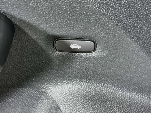 Used 2025 Honda Civic Sport Touring image 28