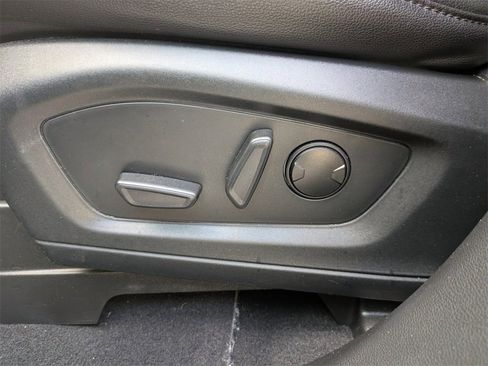 Used 2022 Ford Explorer ST-Line w/ Class IV Trailer Tow Package image 21