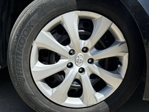 Used 2024 Toyota Corolla LE FWD image 10