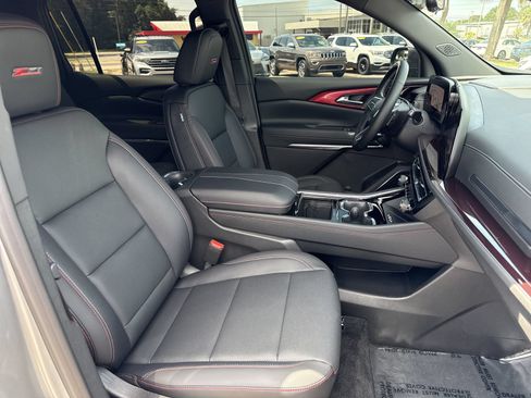Used 2026 Chevrolet Traverse Z71 w/ Enhanced Driving Package AWD/4WD image 30