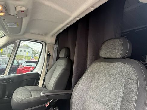 Used 2022 RAM ProMaster 3500 w/ Driver Convenience Group FWD image 10