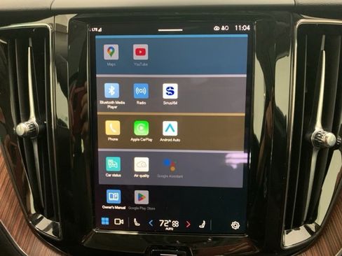 Certified 2024 Volvo XC60 B5 Plus image 19