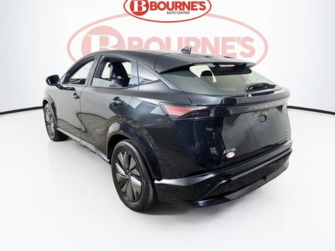 Used 2024 Nissan Ariya AWD image 8