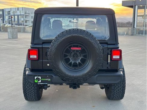 Used 2020 Jeep Wrangler Sport image 7