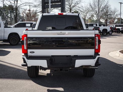 Used 2025 Ford F350 Platinum image 9
