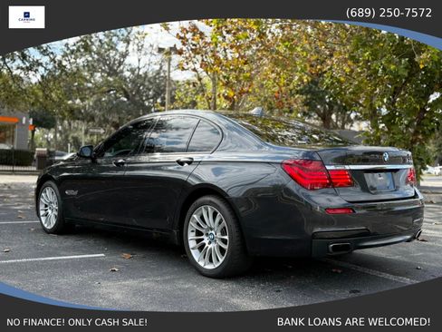 Used 2014 BMW 750i image 7