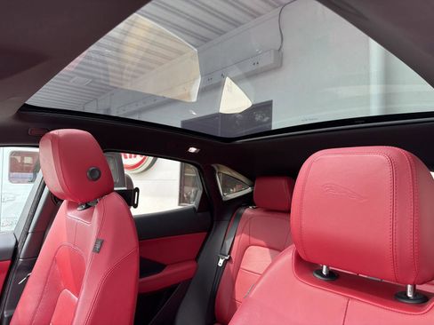 Used 2018 Jaguar E-PACE R-Dynamic SE AWD/4WD image 23