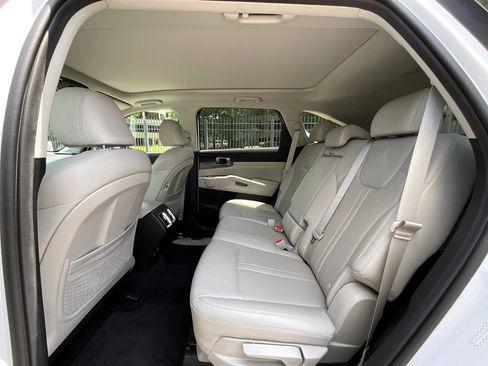 Used 2023 Kia Sorento S w/ Panoramic Sunroof Package FWD image 13