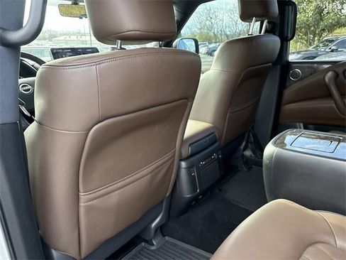 Used 2024 Nissan Armada Platinum w/ Captain's Chairs Package image 18
