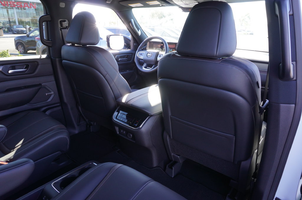 New 2027 Nissan Armada SL RWD image 11