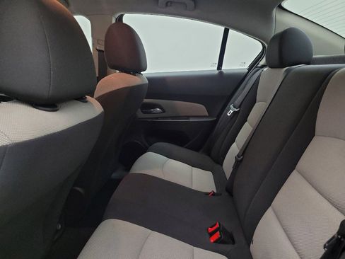Used 2016 Chevrolet Cruze LS image 18