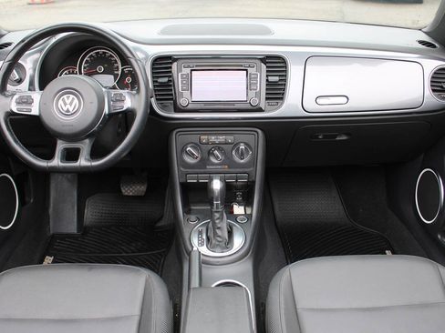 Used 2014 Volkswagen Beetle 1.8T image 13