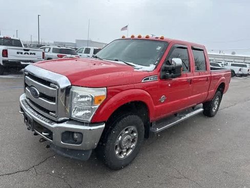 Used 2014 Ford F350 Lariat w/ Chrome Package image 2