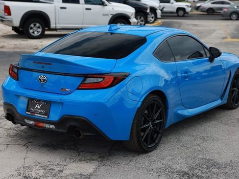 Used 2022 Toyota GR86 Premium RWD image 14