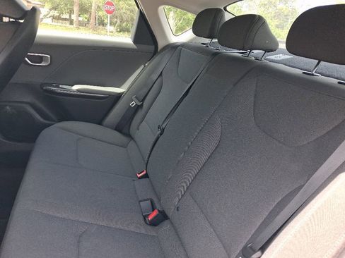 Used 2025 Kia K4 FWD image 20