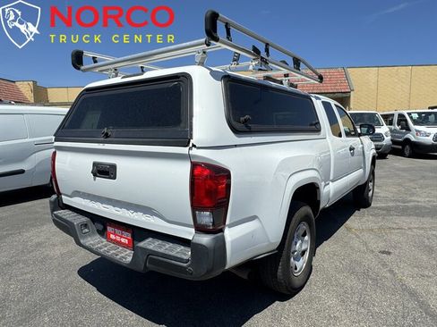 Used 2020 Toyota Tacoma SR image 10