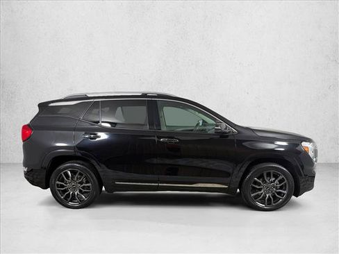 Used 2022 GMC Terrain Denali w/ Black Diamond Edition AWD/4WD image 4