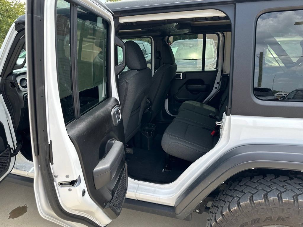 Used 2025 Jeep Wrangler Unlimited Sport AWD/4WD image 20