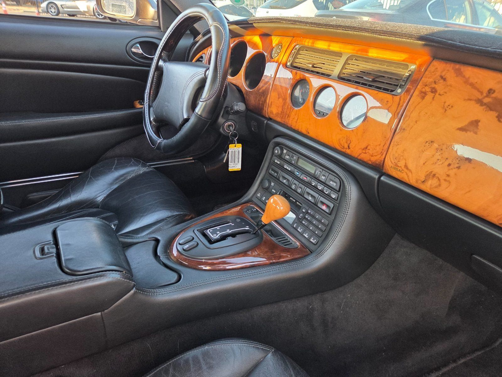 Used 2000 Jaguar XK8 Convertible RWD image 12