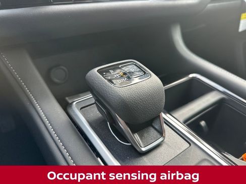 New 2025 Nissan Pathfinder SV w/ Black Appearance Package image 22