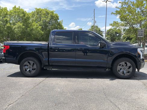 Used 2023 Ford F150 Lightning Lariat w/ Equipment Group 511A High AWD/4WD image 30