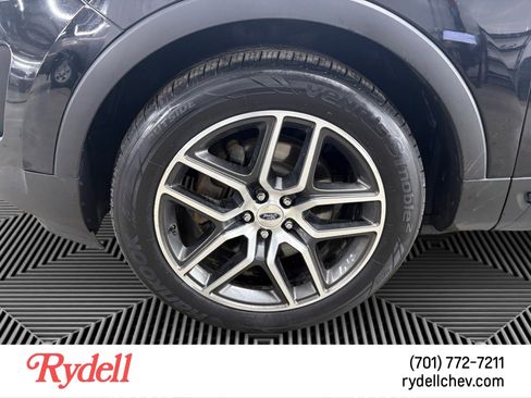 Used 2017 Ford Explorer Sport AWD/4WD image 9