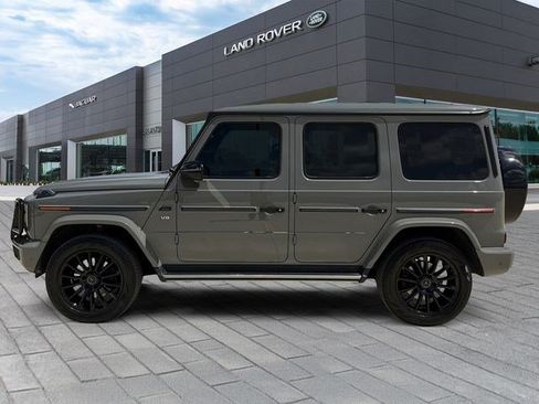 Used 2022 Mercedes-Benz G 550 image 2