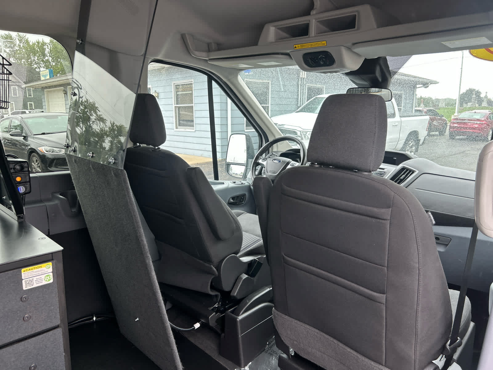 Used 2019 Ford Transit 150 XLT RWD image 25