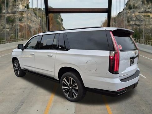 New 2026 Cadillac Escalade ESV Sport AWD/4WD image 8