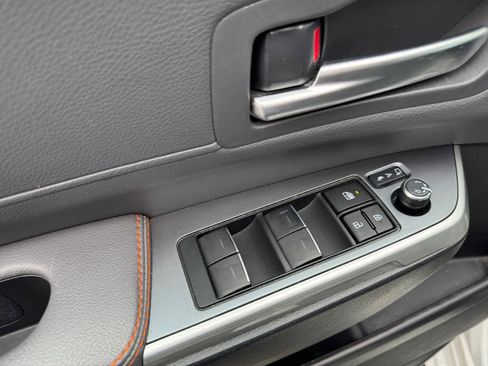 Used 2024 Toyota Sienna XSE w/ XSE Premium Package image 19