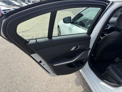 Used 2021 BMW 330i xDrive Sedan w/ M Sport Package AWD/4WD image 20