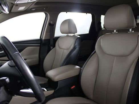 Used 2019 Hyundai Santa Fe FWD image 18